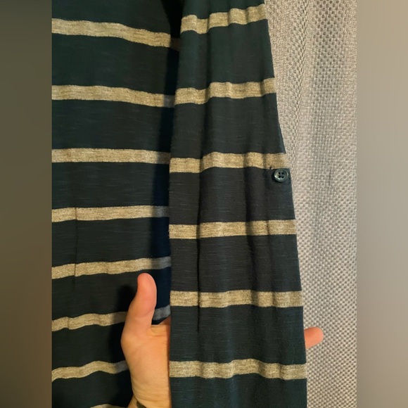 Roxy Women’s Striped Long Sleeve Shirt Size Medium - Picture 4 of 5